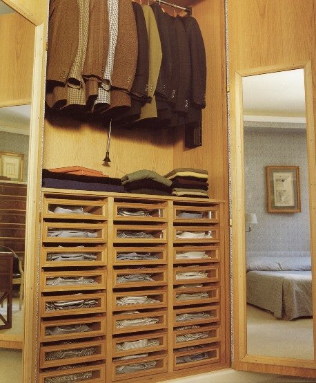 closet-organizing3.jpg