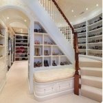 two-storied-walk-in-closet5