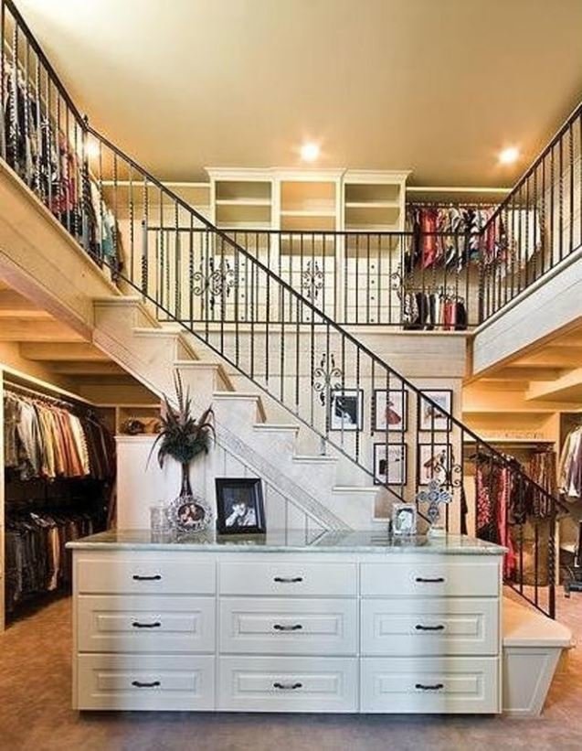 two-storied-walk-in-closet6
