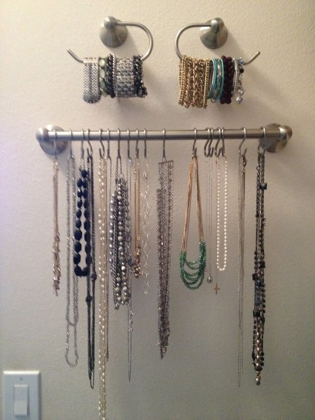 organized-jewelry-accessories3.jpg
