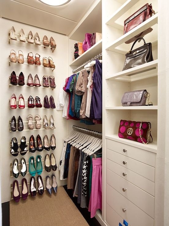 walk-in-closet-shoes4